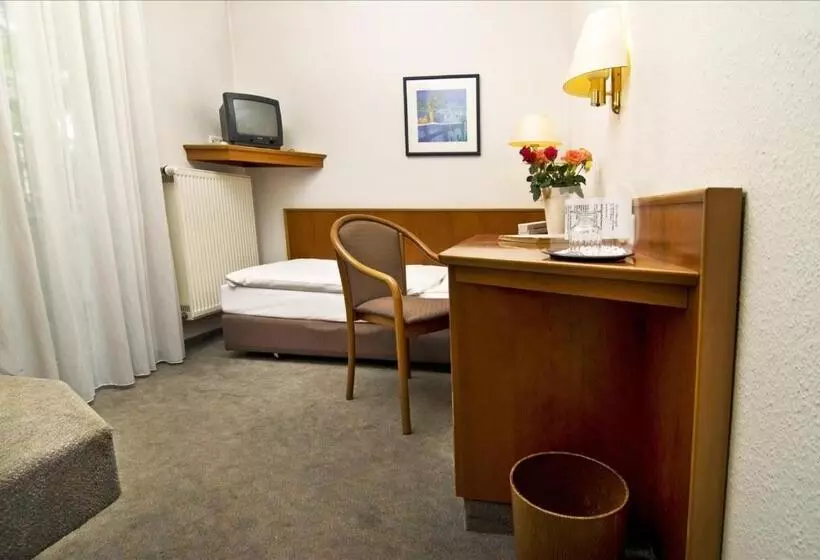 Standard Single Room, Stiftswingert