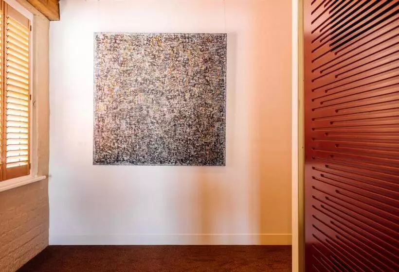 景色の見えるデラックスルーム, The Henry Jones Art