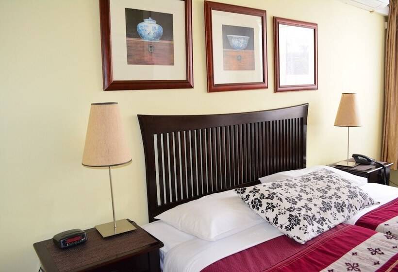 إستوديو قياسى, Knightsbridge Apartments