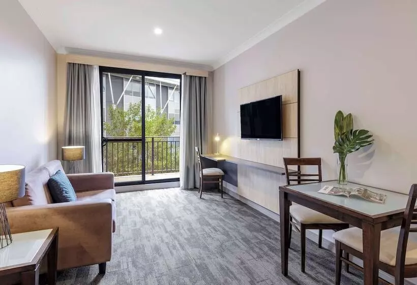 ２ベッドルームアパートメント, Oaks Sydney North Ryde Suites