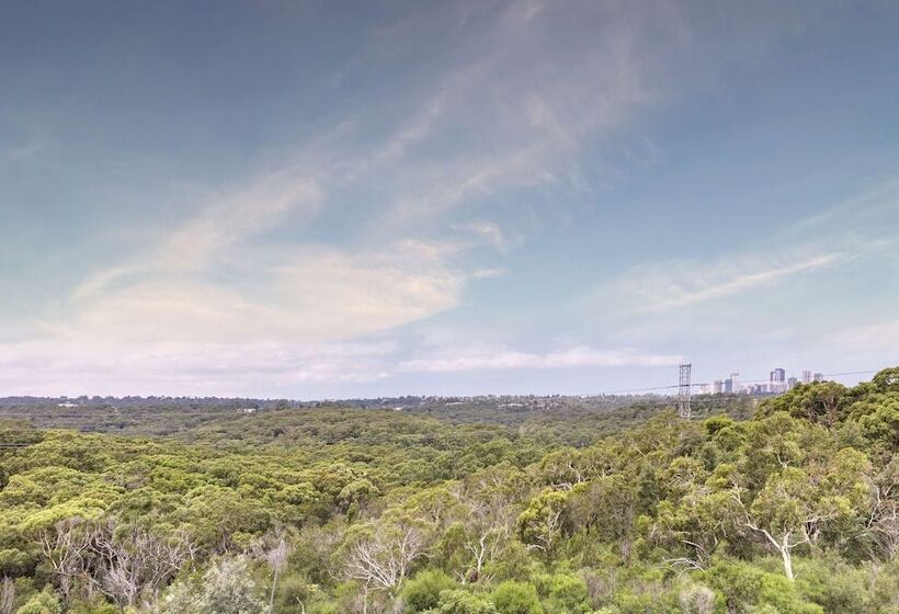 Апартаменты 2 Спальни, Oaks Sydney North Ryde Suites
