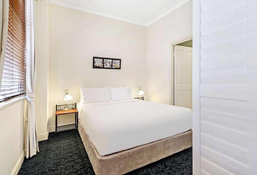 침실 2개 아파트, Rothbury