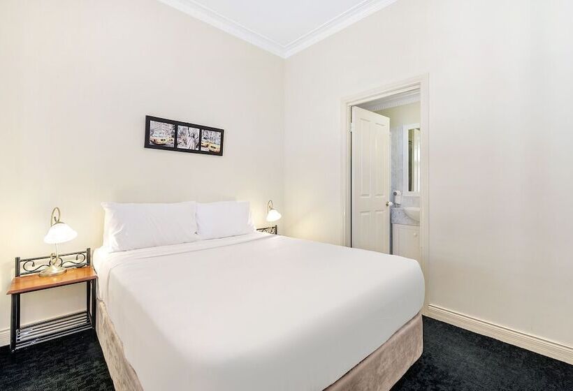 침실 2개 아파트, Rothbury