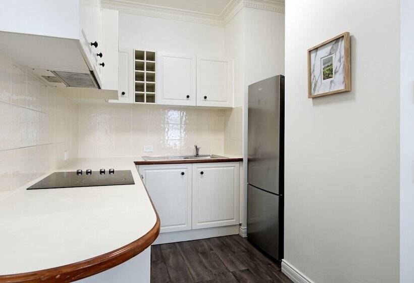 침실 2개 아파트, Rothbury