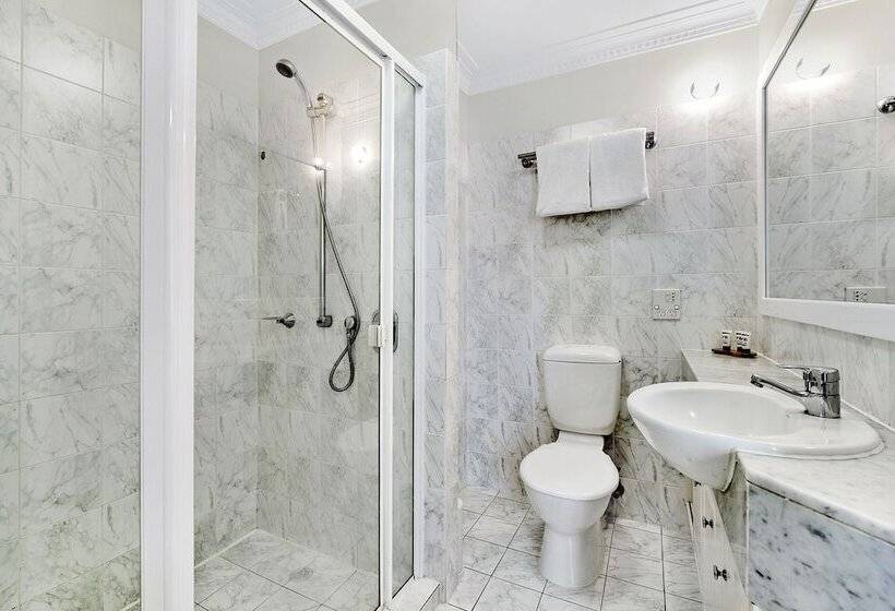 침실 2개 아파트, Rothbury