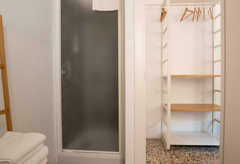 חדר סטנדרט, Maddrigga Di Luna