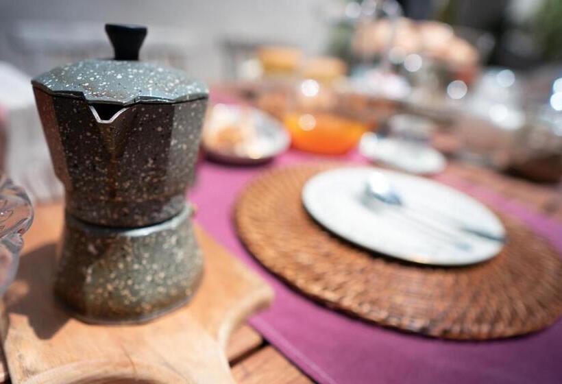 חדר דלוקס, Maddrigga Di Luna