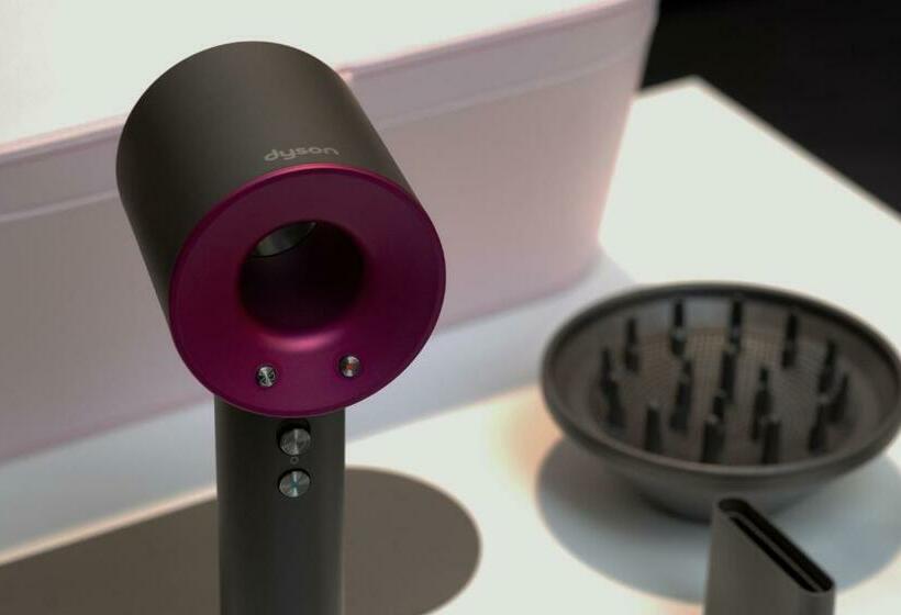 수피리어 스위트, Fitzroy By Luminous