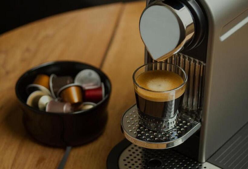 수피리어 스위트, Fitzroy By Luminous