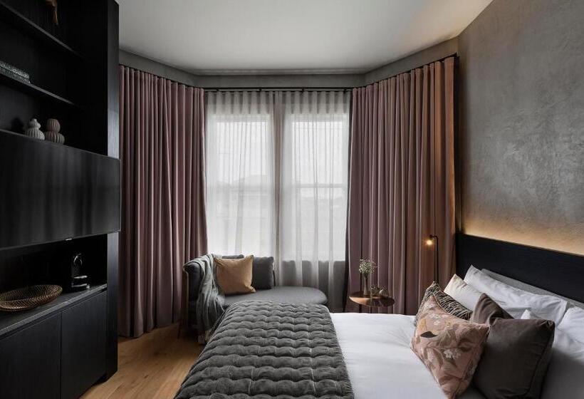 디럭스 스위트, Fitzroy By Luminous