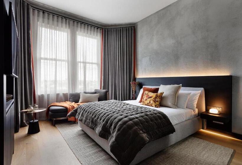 디럭스 스위트, Fitzroy By Luminous