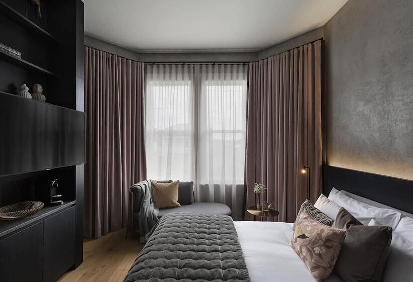 디럭스 스위트, Fitzroy By Luminous