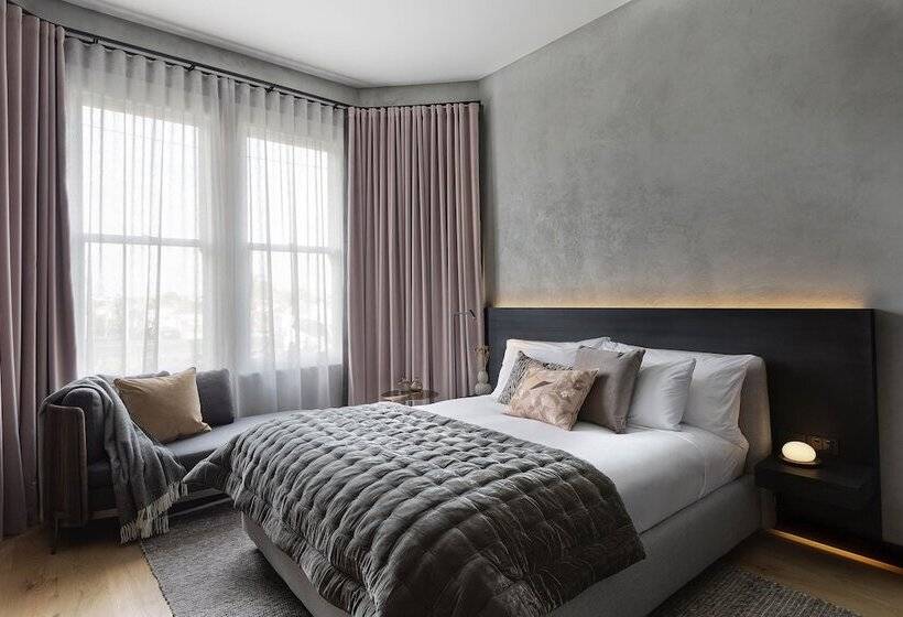 디럭스 스위트, Fitzroy By Luminous