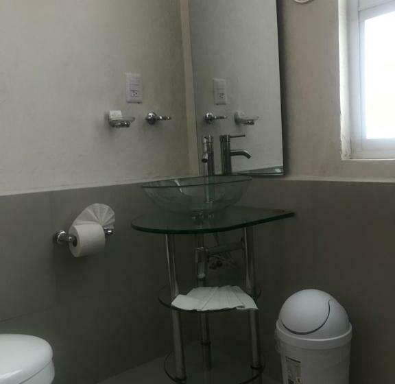 חדר סטנדרט, Malinalli Express