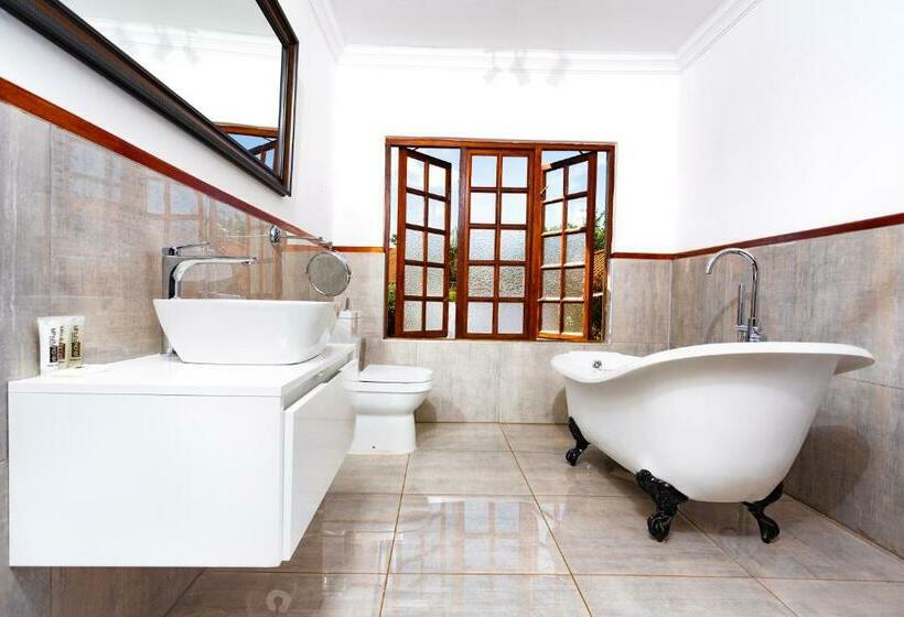 סוויטה אקזקיוטיב, Mhulu Boutique