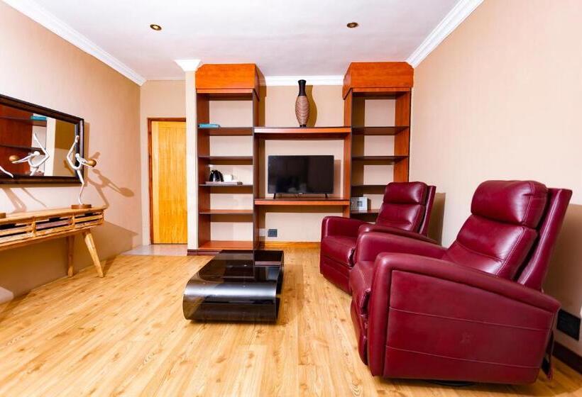 סוויטה אקזקיוטיב, Mhulu Boutique