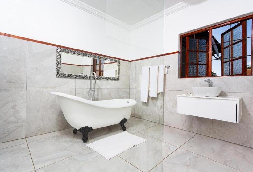 جناح إدارى, Mhulu Boutique