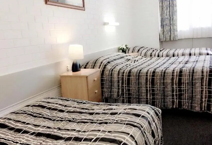 Perhehuone, Ballarat Eureka Lodge Motel