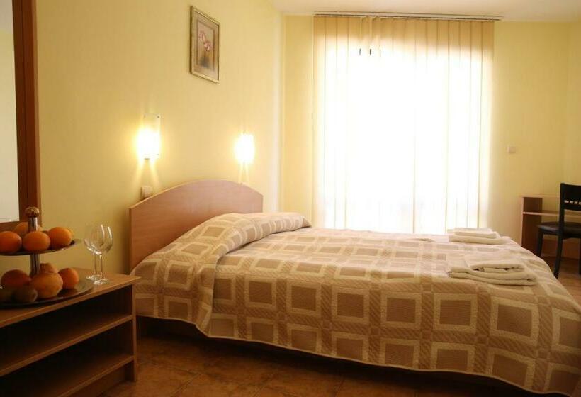 标准间带露台, Family Hotel Papi