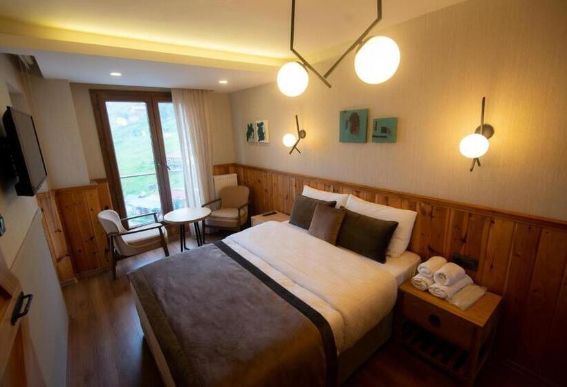 اتاق لوکس با بالکن, Ayder Koru