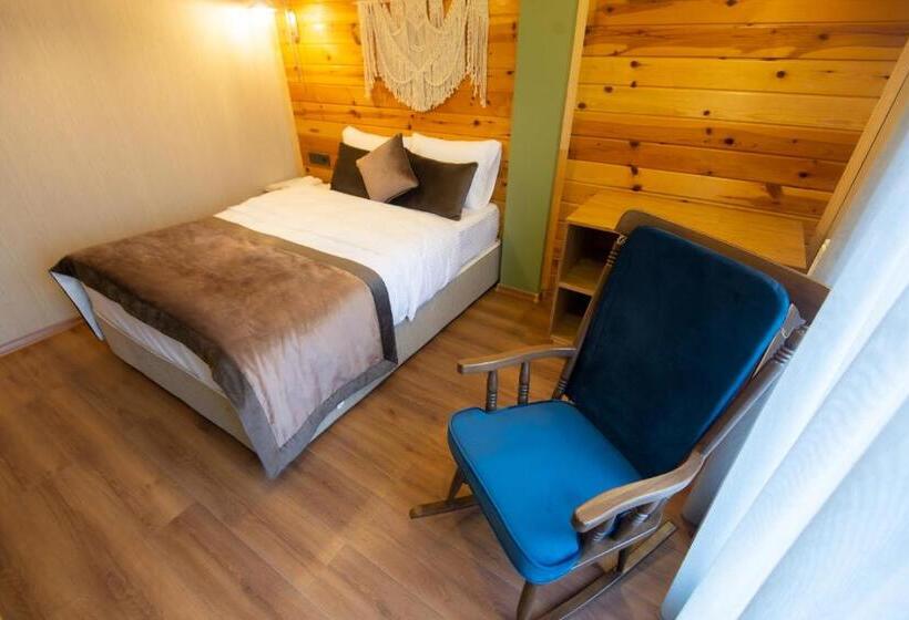 اتاق استاندارد با چشمانداز کوهستان, Ayder Koru