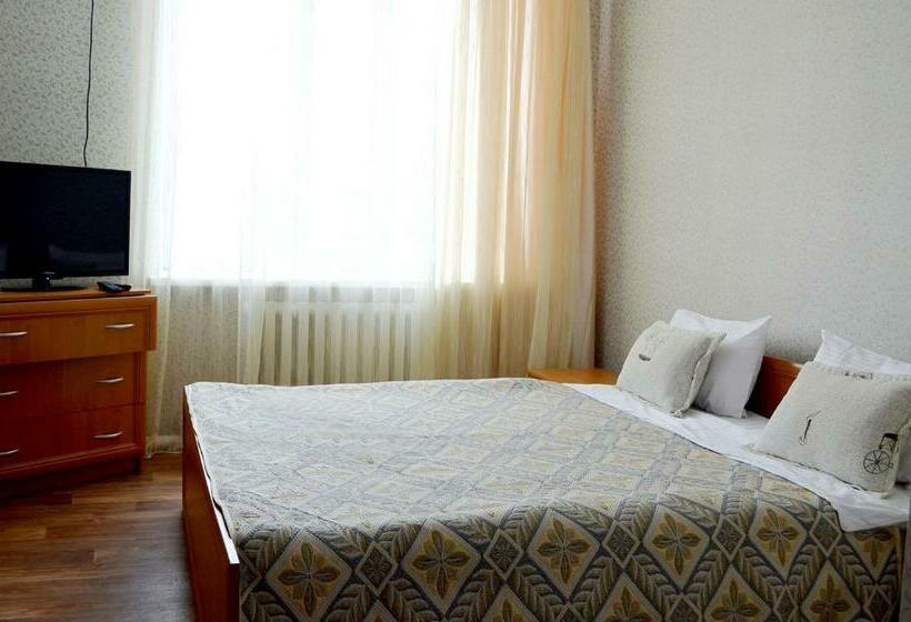 اتاق استاندارد, The Grand