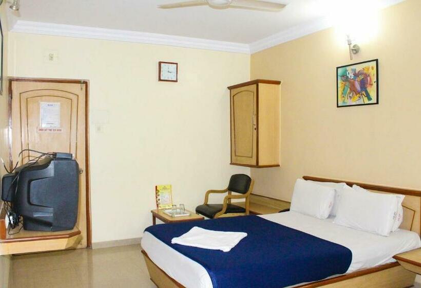 חדר דלוקס, Jay International