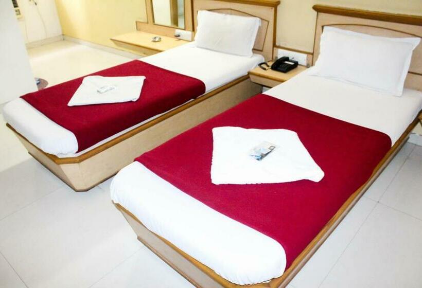 חדר דלוקס, Jay International