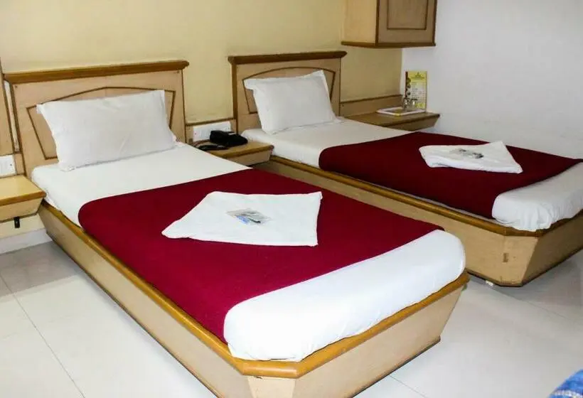 Deluxe Zimmer, Jay International