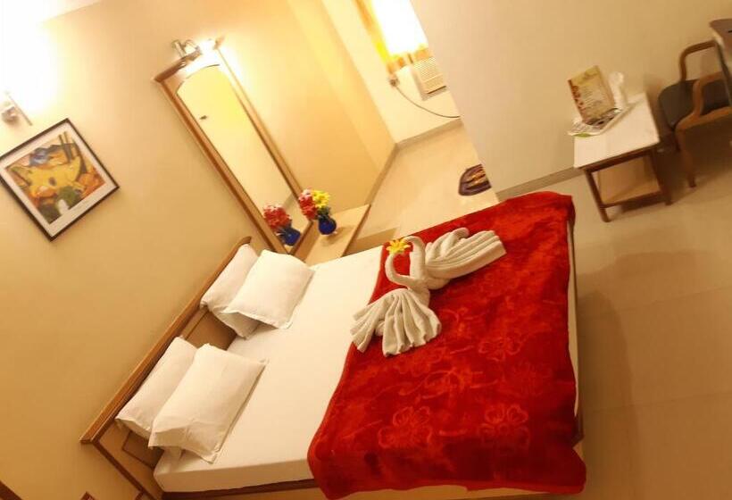 חדר דלוקס, Jay International