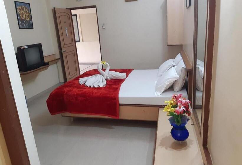 חדר דלוקס, Jay International