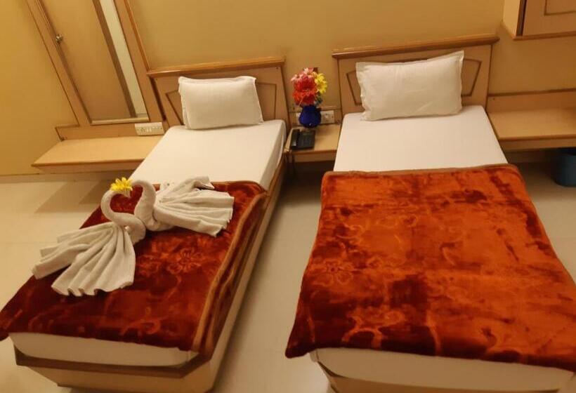 חדר סטנדרט, Jay International