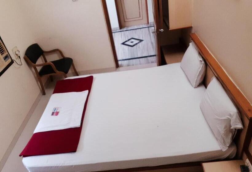 חדר אקונומי, Jay International