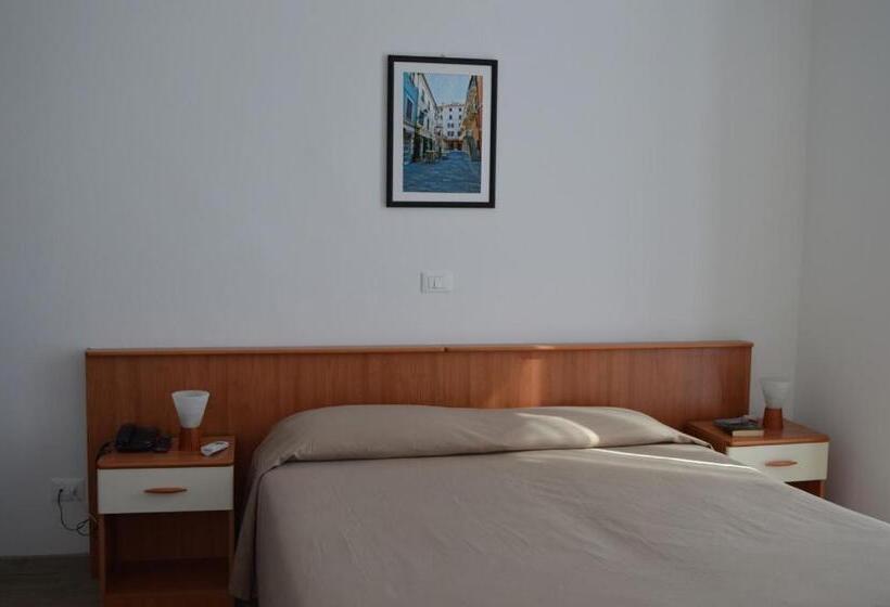 Номер Стандарт с Террасой, La Tavernetta