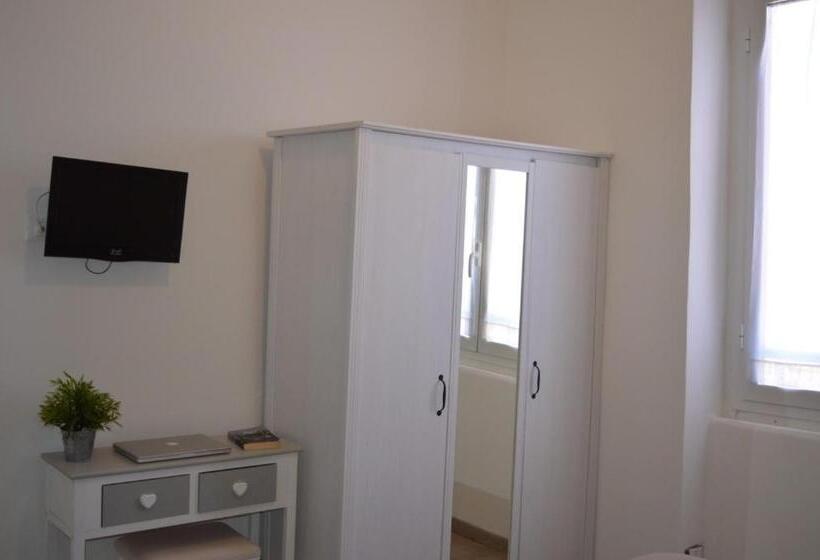 Номер Стандарт с Террасой, La Tavernetta