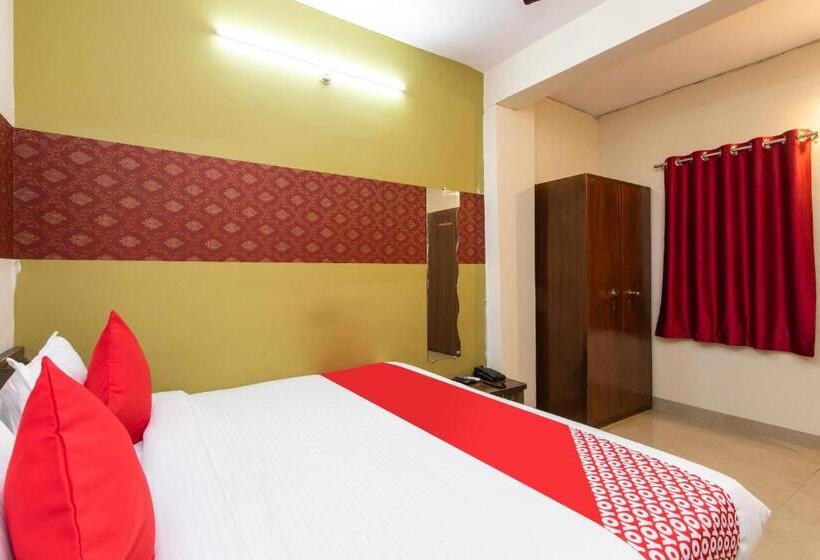 Quarto Triplo Clássico, O Apple Tree