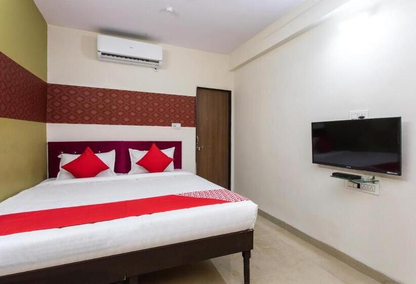 Quarto Triplo Clássico, O Apple Tree