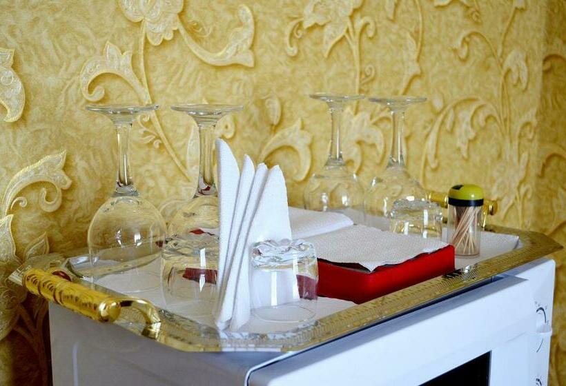 آپارتمان 1 خوابه, The Grand