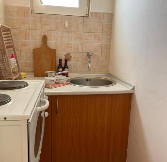 Triple Room Sea View, Jelić Apartmani