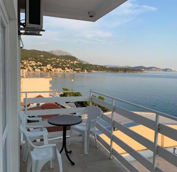 استودیوی استاندارد با چشمانداز دریا, Jelić Apartmani