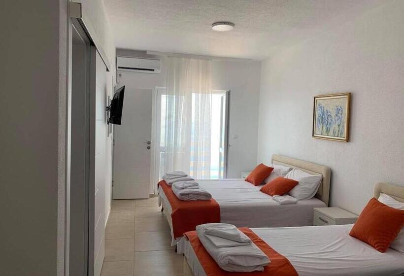 استودیوی استاندارد با چشمانداز دریا, Jelić Apartmani