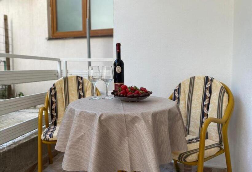 استودیو استاندارد با تراس, Jelić Apartmani