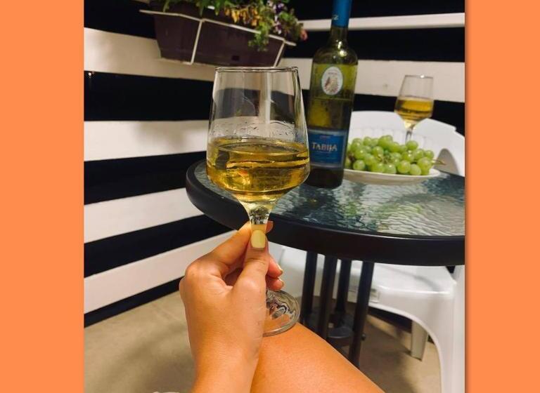 استودیوی استاندارد با چشمانداز دریا, Jelić Apartmani