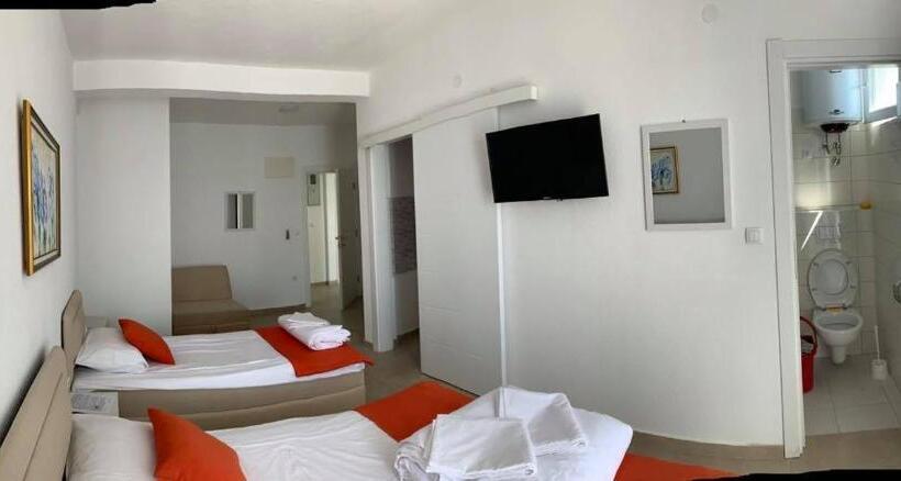 استودیوی استاندارد با چشمانداز دریا, Jelić Apartmani