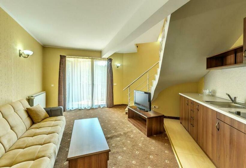 Номер Дюплекс, хотел магнолия, Hotel Magnoliya