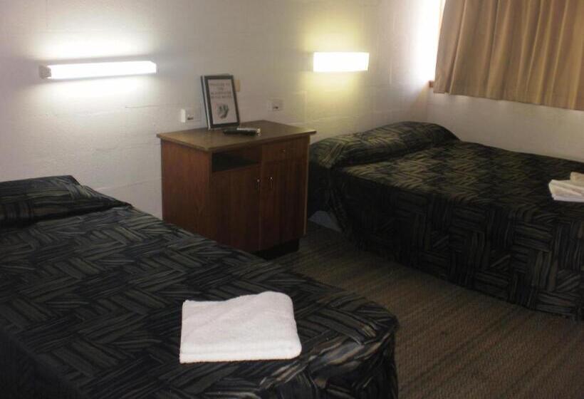غرفة قياسية, Blackwater Hotel Motel
