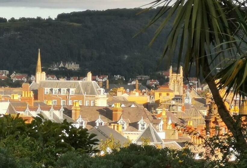 Номер Стандарт, Bron Orme Private