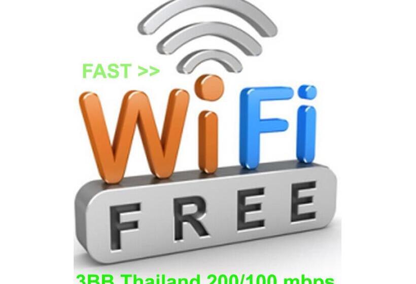 经济房, The Shades Hotel 50 Meter Beach Front