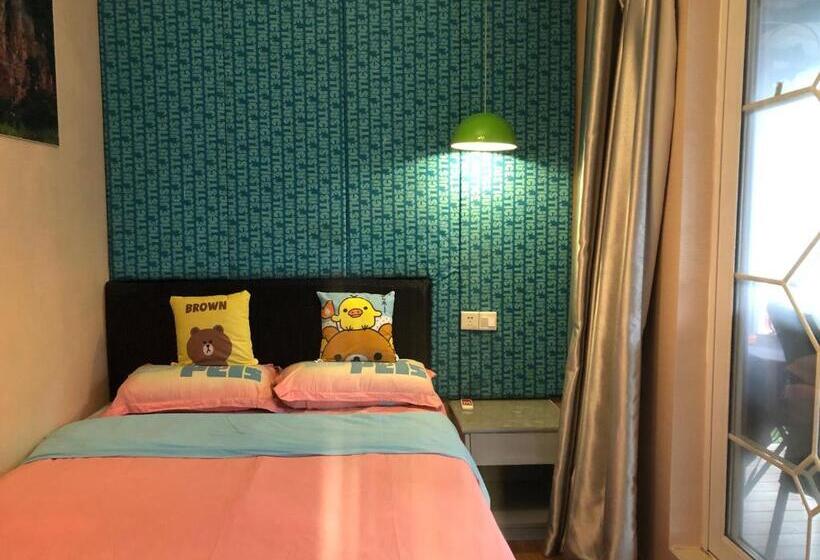 Номер Стандарт с Балконом, Climbers Inn Yangshuo