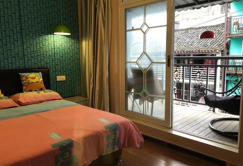 Номер Стандарт с Балконом, Climbers Inn Yangshuo